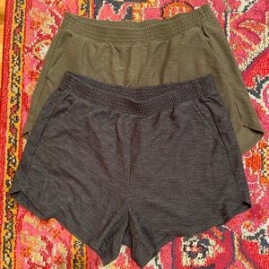 Extra High-Waisted Textured Dolphin-Hem Shorts